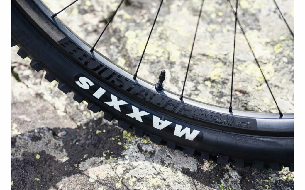 Moustache Bikes Paire De Roues VTT Moustache Just_Carbon 29"- CL Disc 4 Moustache Bikes Paire De Roues VTT Moustache Just_Carbon 29"- CL Disc – Image 2