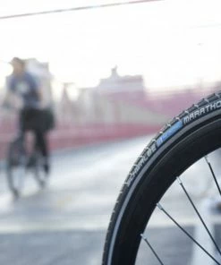 Pneu Schwalbe Marathon Plus HS 440 - 20 Pouces -Vélos de trekking électriques / Pedelec Ventes 2023 pneu schwalbe marathon plus hs 440 20 pouces 2